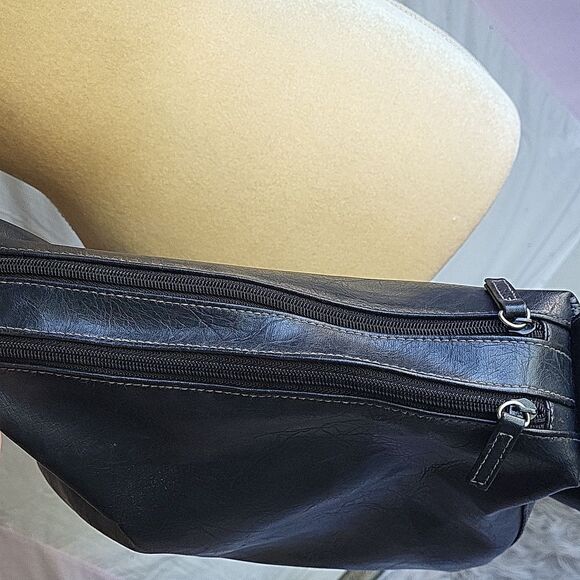 Black Faux Leather Messenger Shoulder Bag, Medium - Picture 7 of 9